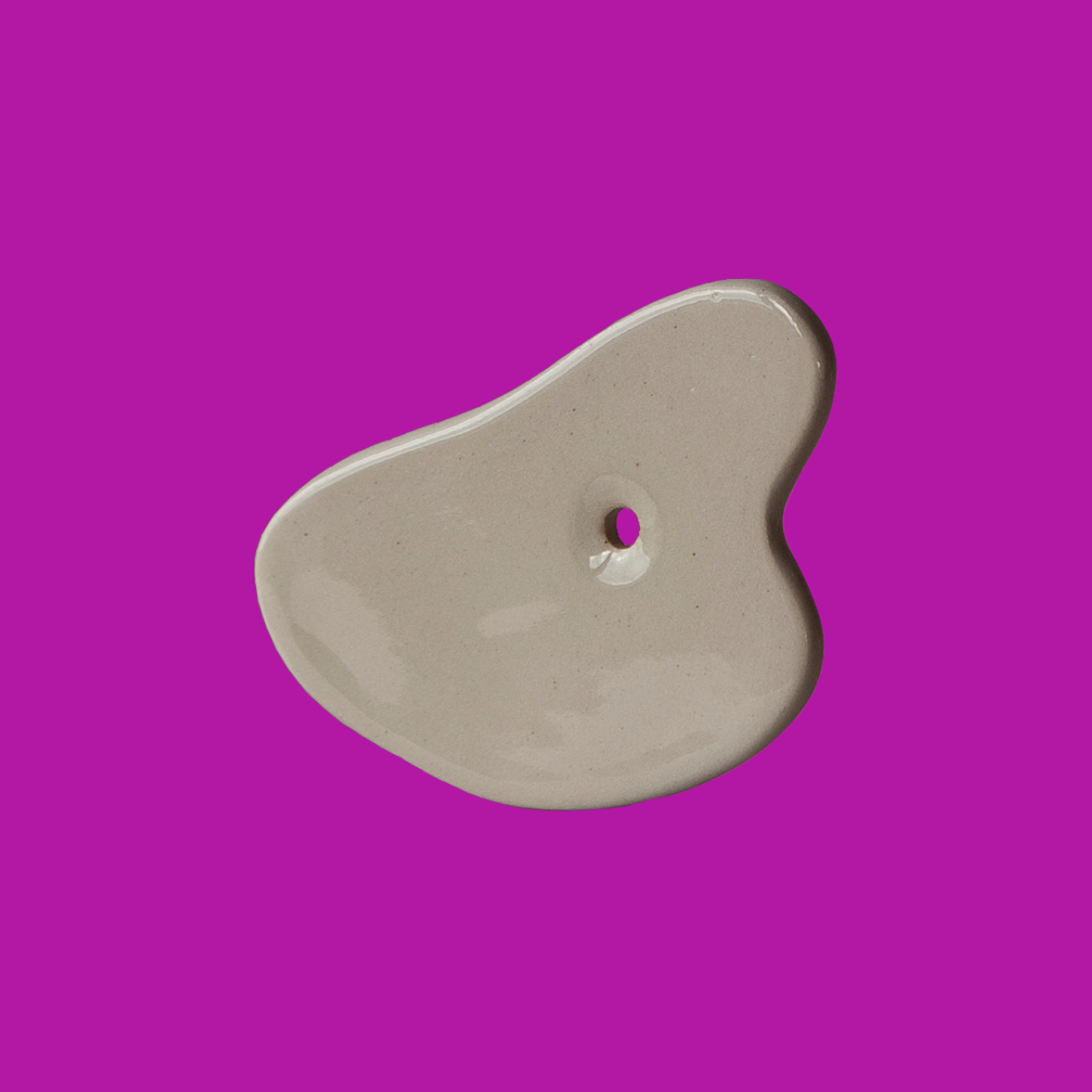 Gua Sha Stein by Claï Studio