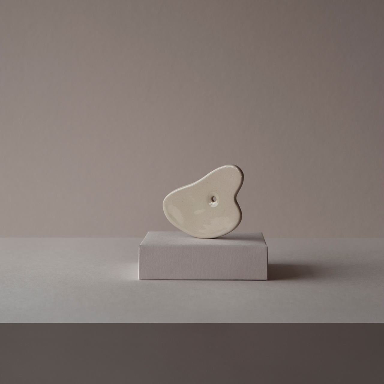 Gua Sha Stein by Claï Studio